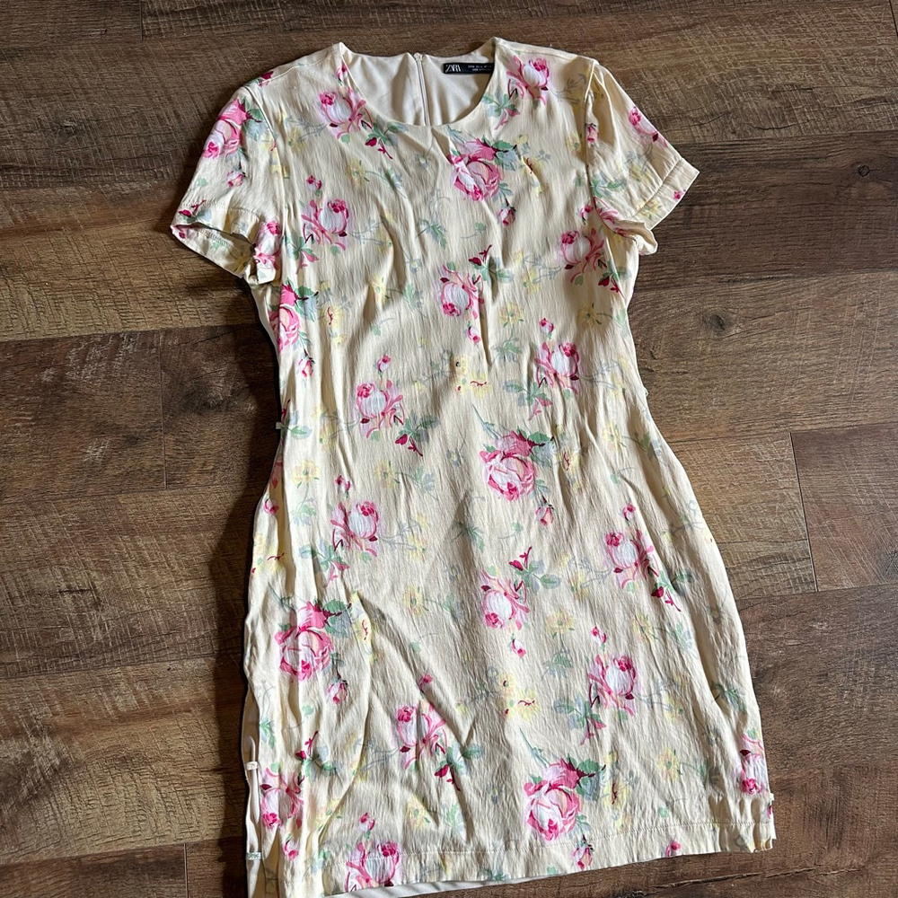 Women's ZARA Beige Pink Floral Short Sleeve Mini Dress M
